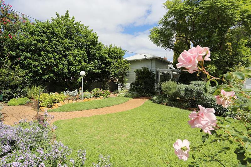 בסלטון Jacaranda Guest House מראה חיצוני תמונה