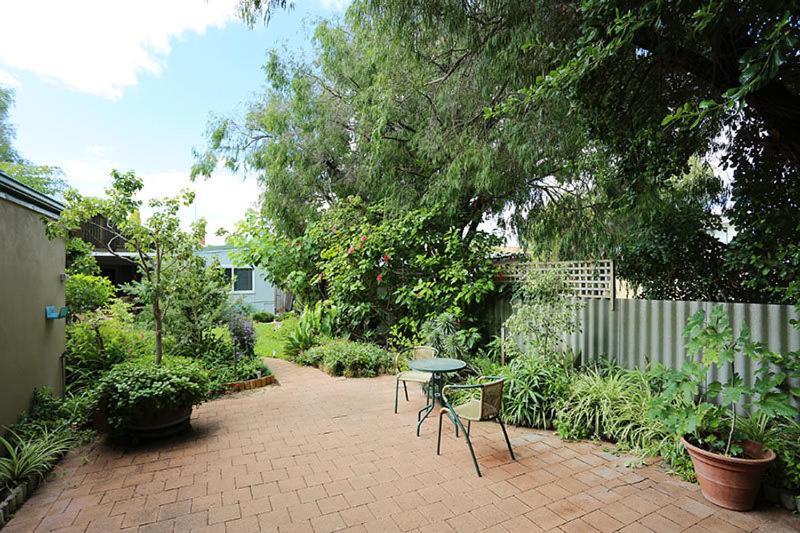 בסלטון Jacaranda Guest House מראה חיצוני תמונה