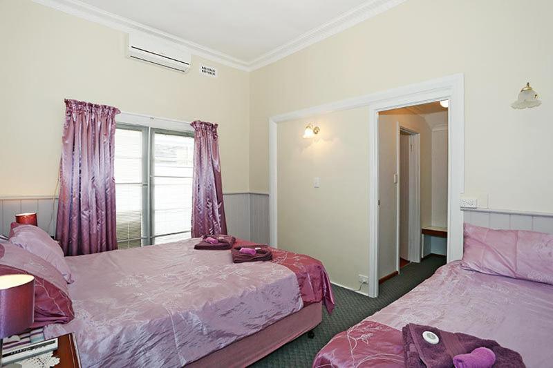 בסלטון Jacaranda Guest House מראה חיצוני תמונה