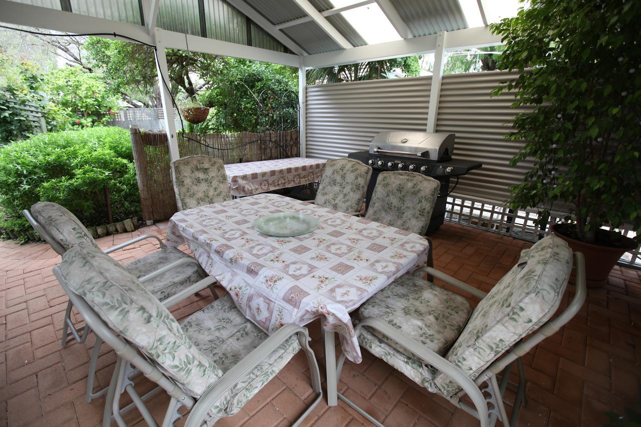בסלטון Jacaranda Guest House מראה חיצוני תמונה